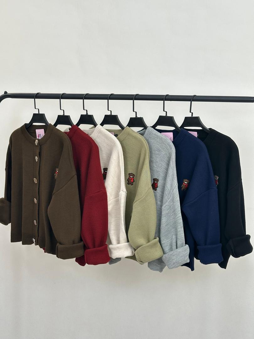 ژاکت دکمه طلایی